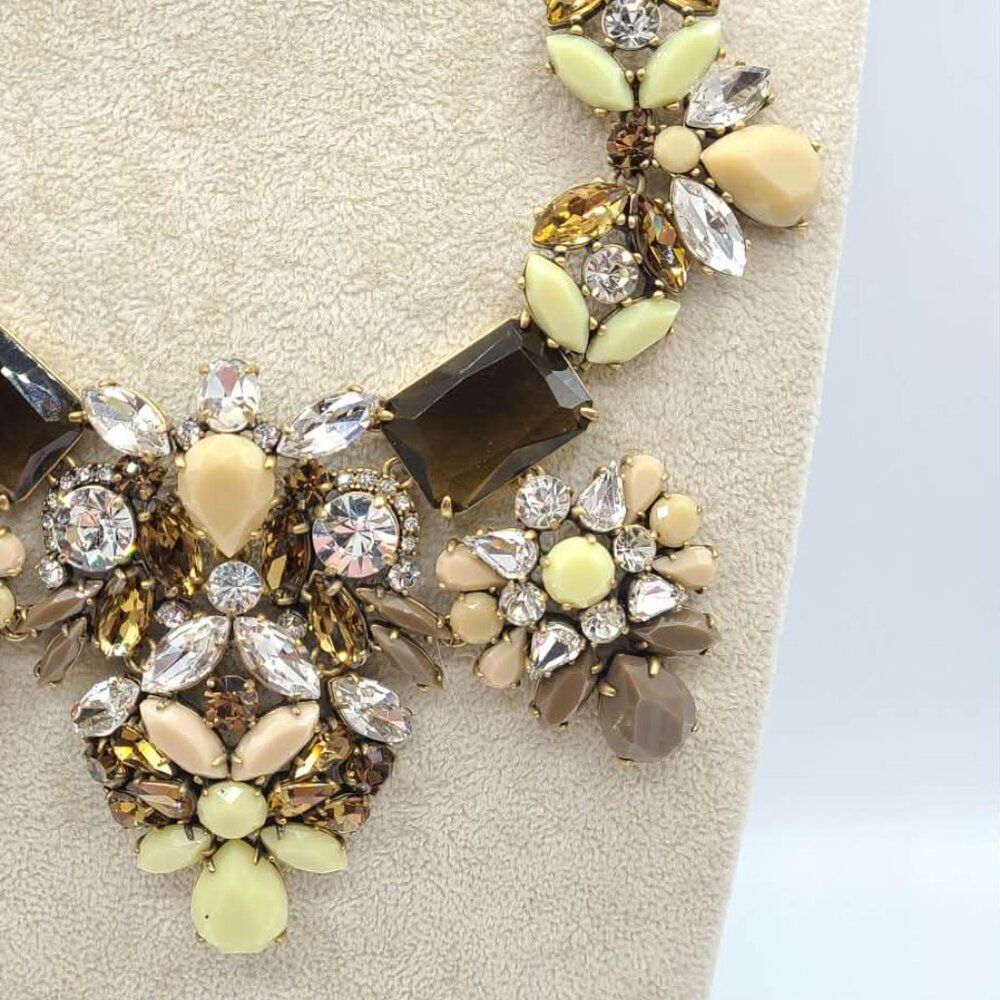 J Crew Heavy Chunky Crystal Resin Multicolor WOWZER Necklace - Picture 13 of 16